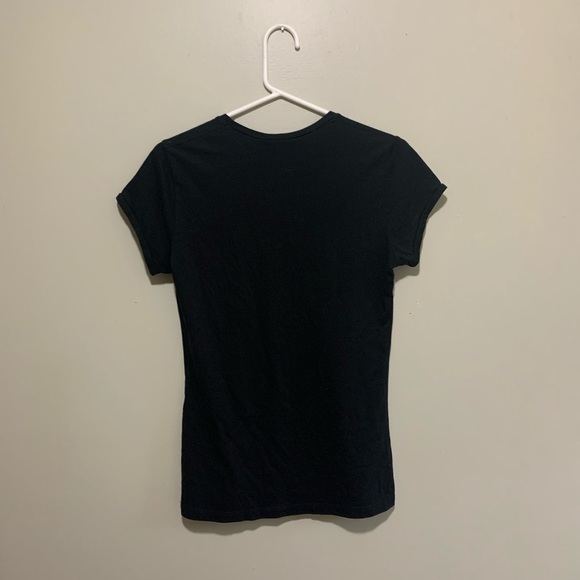 🌿(2/$20) North Face T- Shirt - Picture 2 of 5